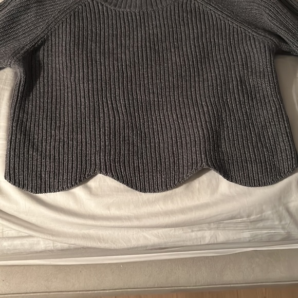 Aritzia crop scallop sweater. - Picture 2 of 4